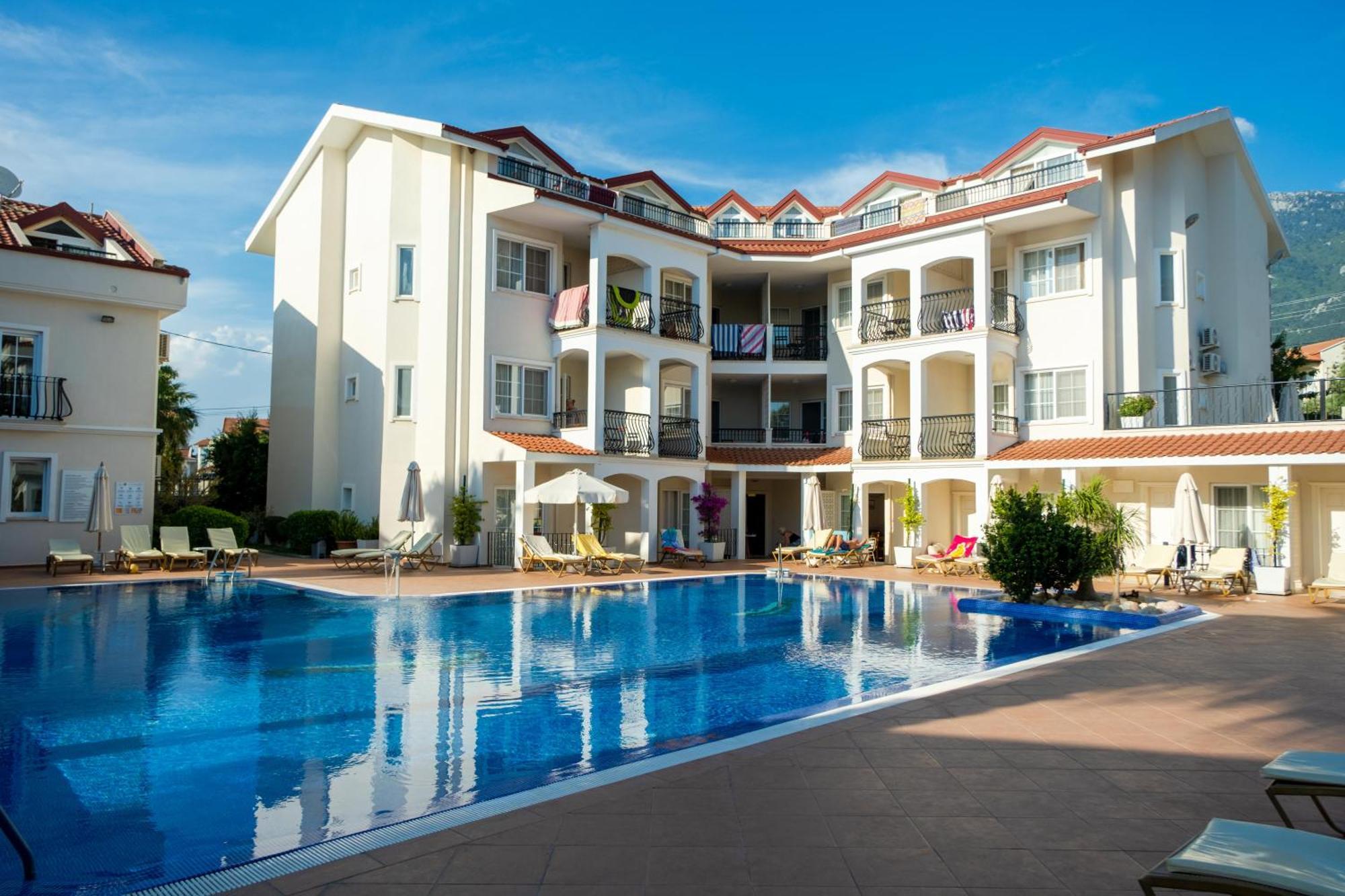 Sea Breeze Hotel And Apartments Oludeniz Exterior photo