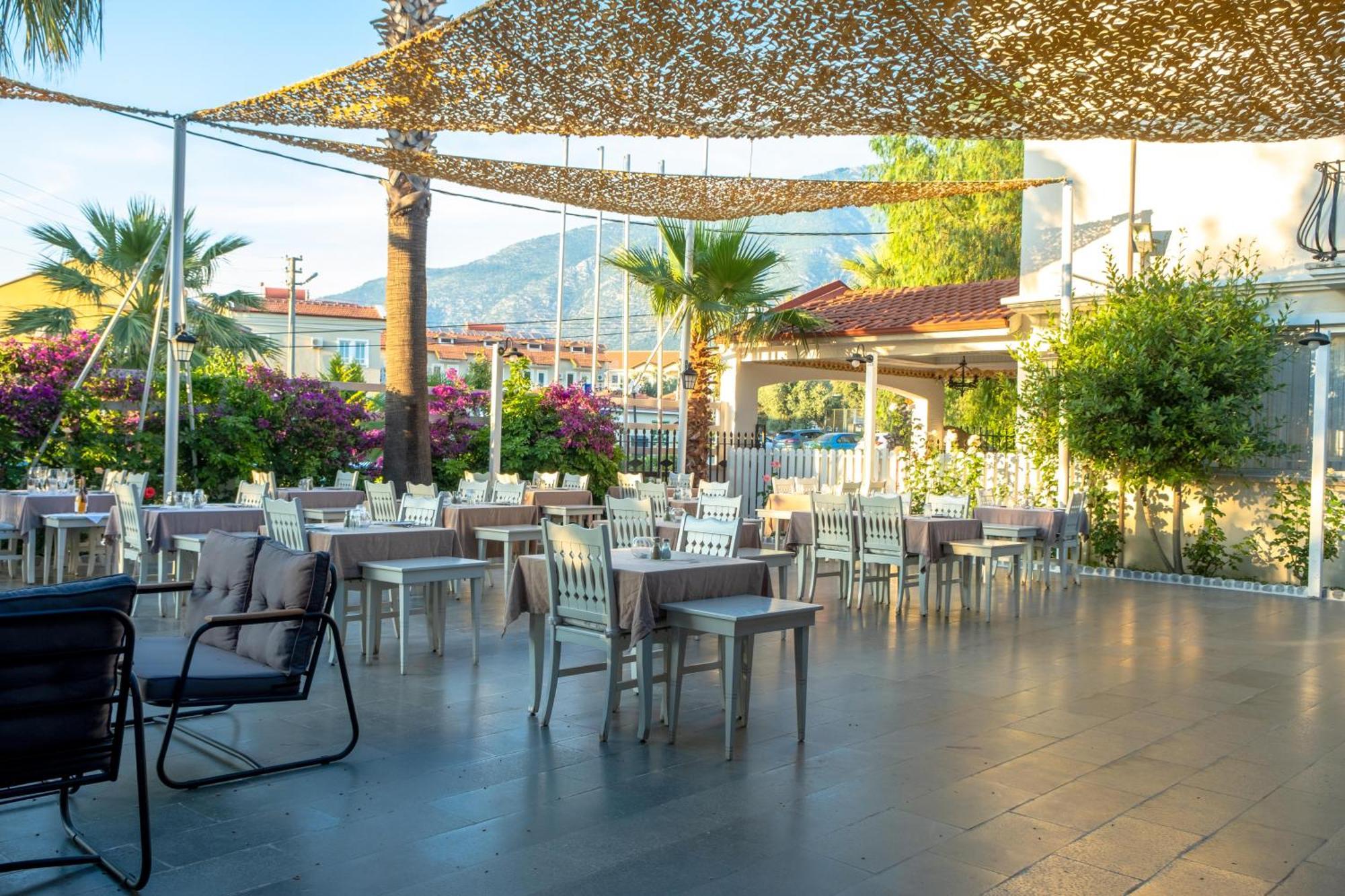 Sea Breeze Hotel And Apartments Oludeniz Exterior photo