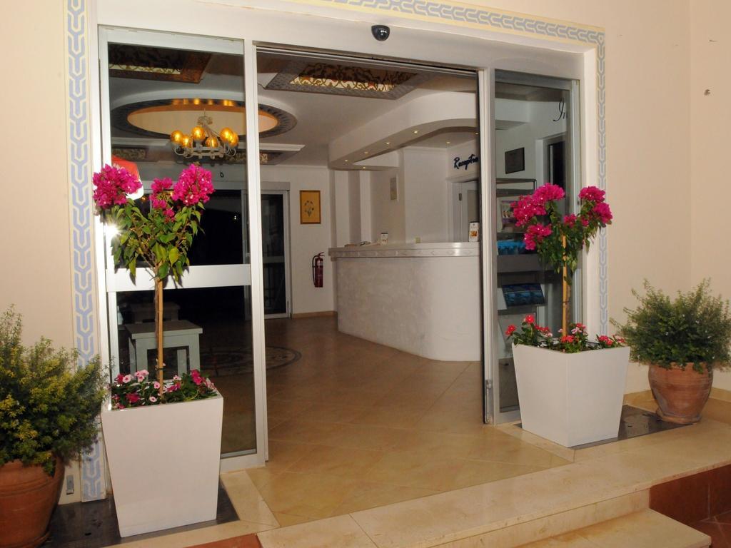 Sea Breeze Hotel And Apartments Oludeniz Exterior photo