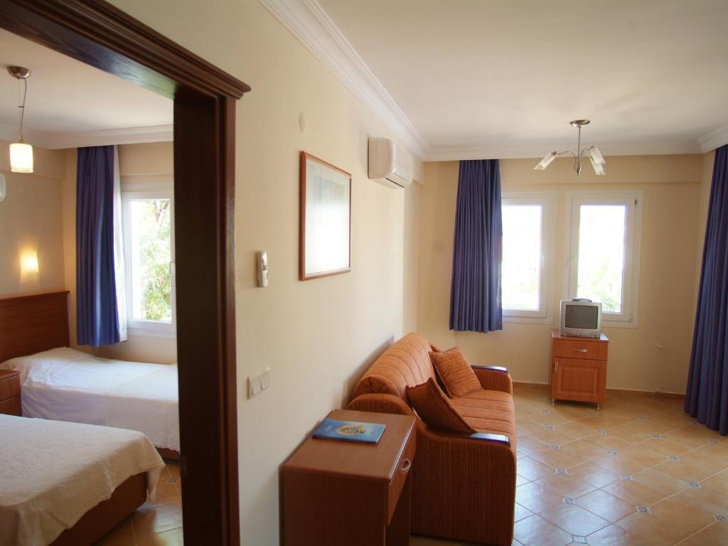Sea Breeze Hotel And Apartments Oludeniz Room photo